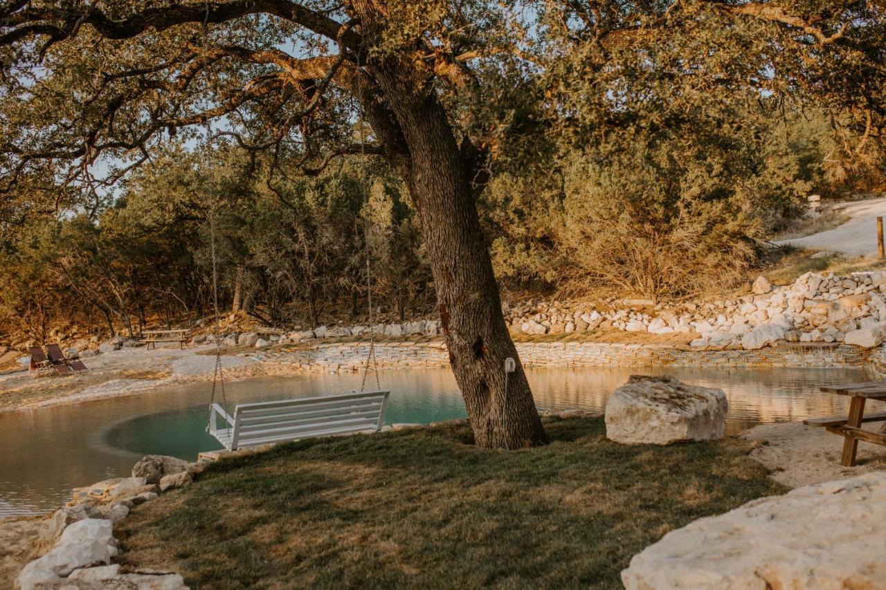 Hummingbird Haus - Hill Country Views On 20 Acres With Firepit Villa Spring Branch ภายนอก รูปภาพ