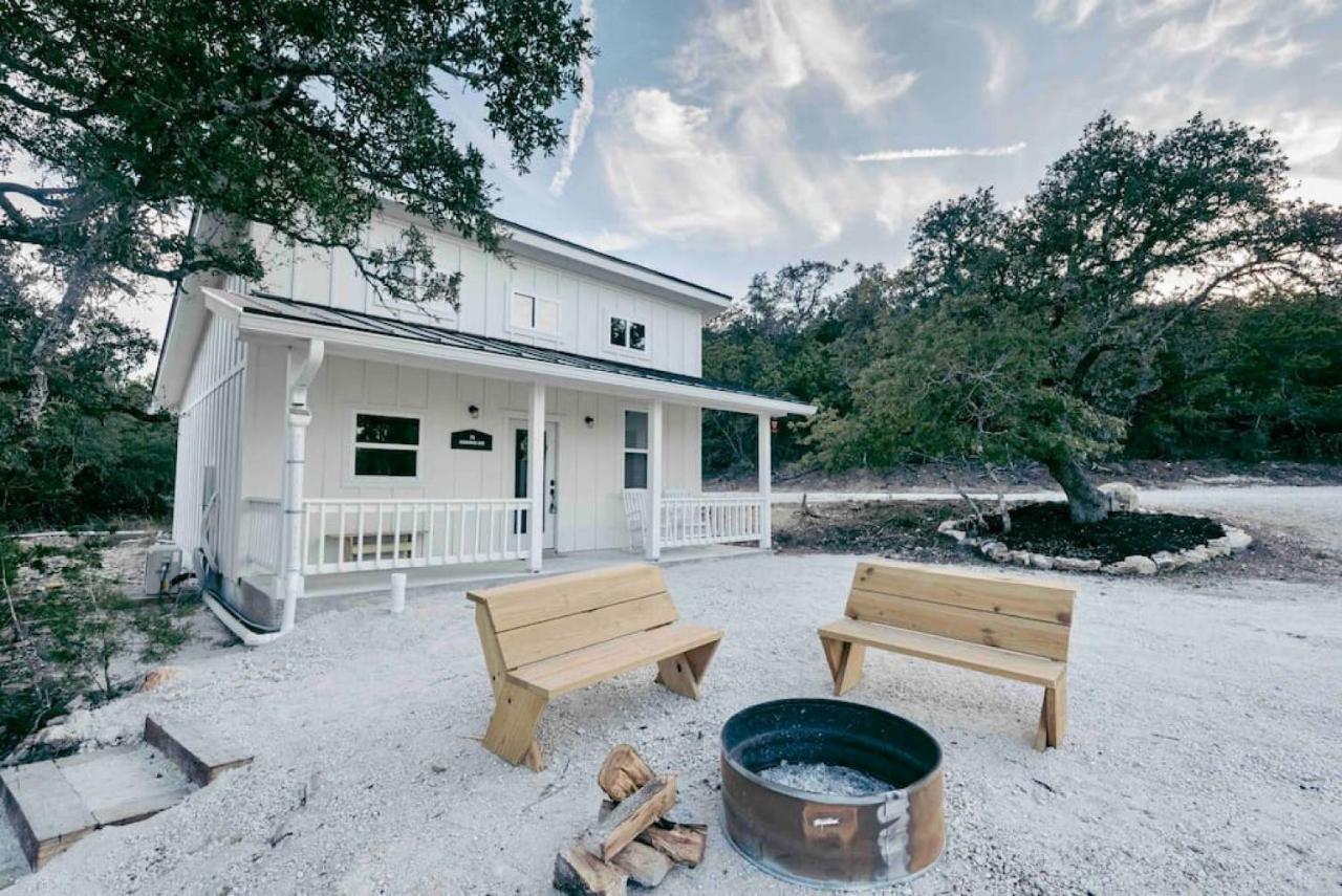 Hummingbird Haus - Hill Country Views On 20 Acres With Firepit Villa Spring Branch ภายนอก รูปภาพ