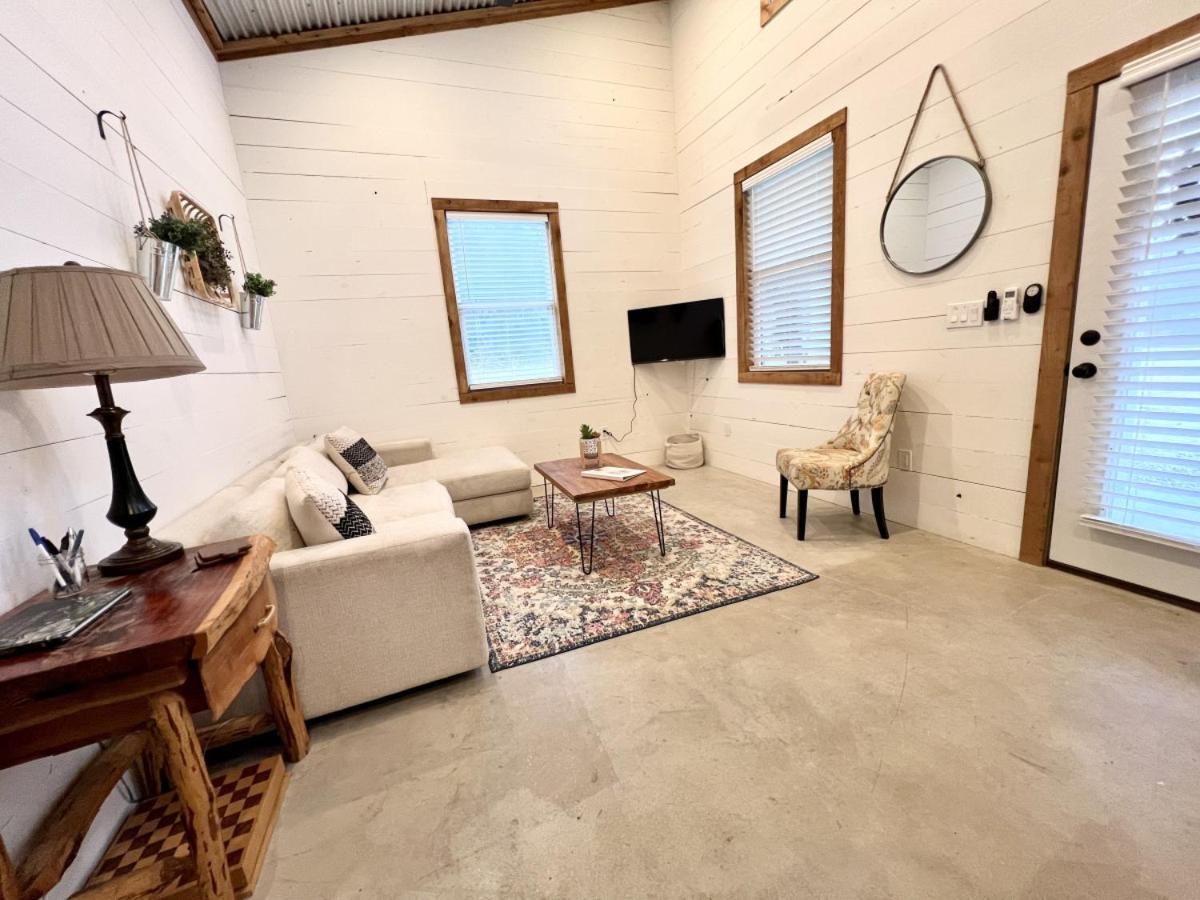 Hummingbird Haus - Hill Country Views On 20 Acres With Firepit Villa Spring Branch ภายนอก รูปภาพ